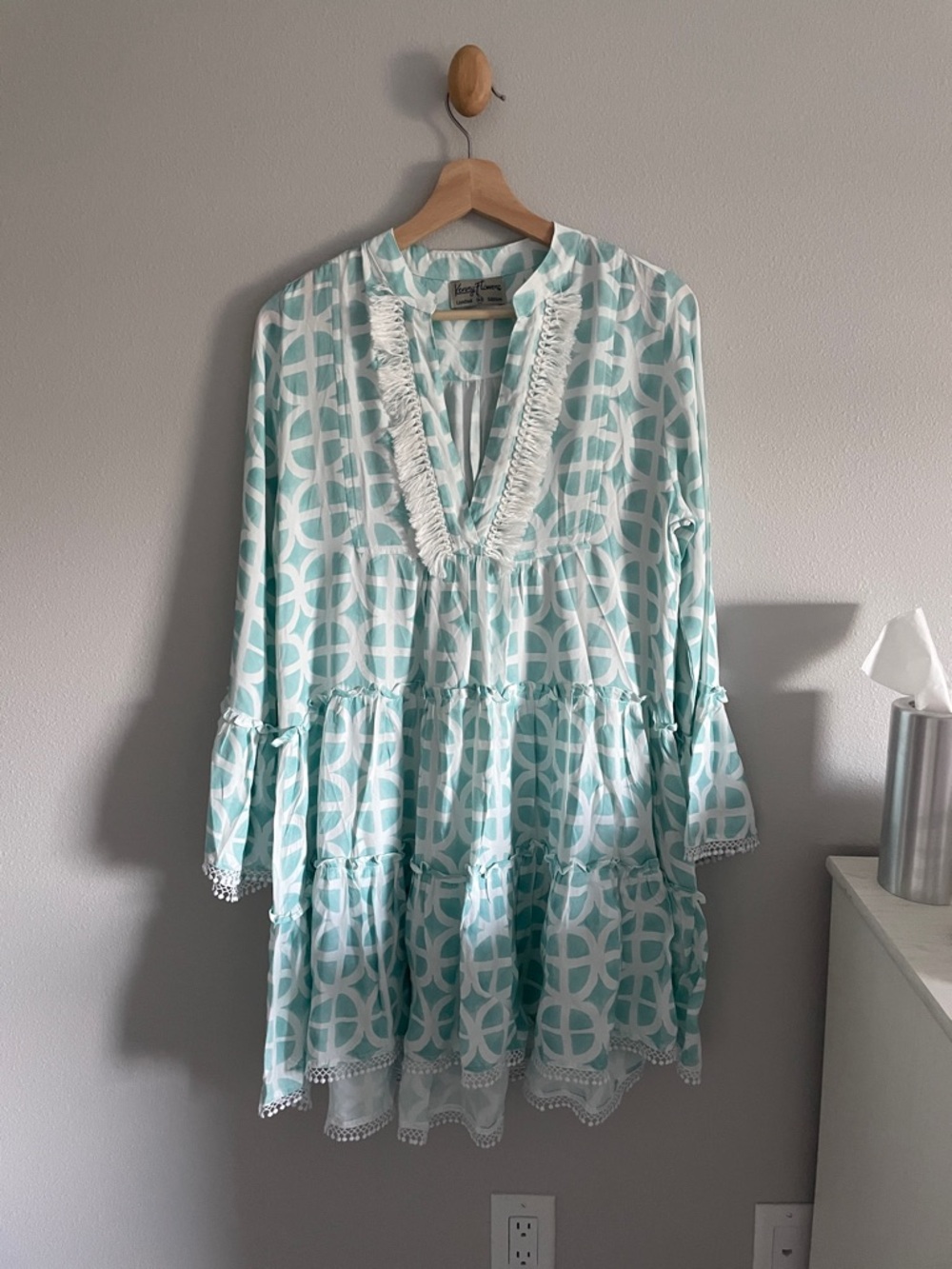 Kenny Flowers Seafoam and White Patterned Tunic Top Swimsuit Coverup Size XS